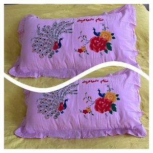 Vintage decorative pillow cases (2) with Arabic inscription
منام العافية